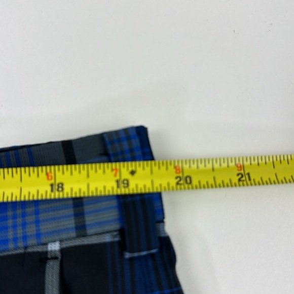 Nike Golf Tour Performance Dri-Fit Men's Blue Plaid Shorts - Picture 8 of 11